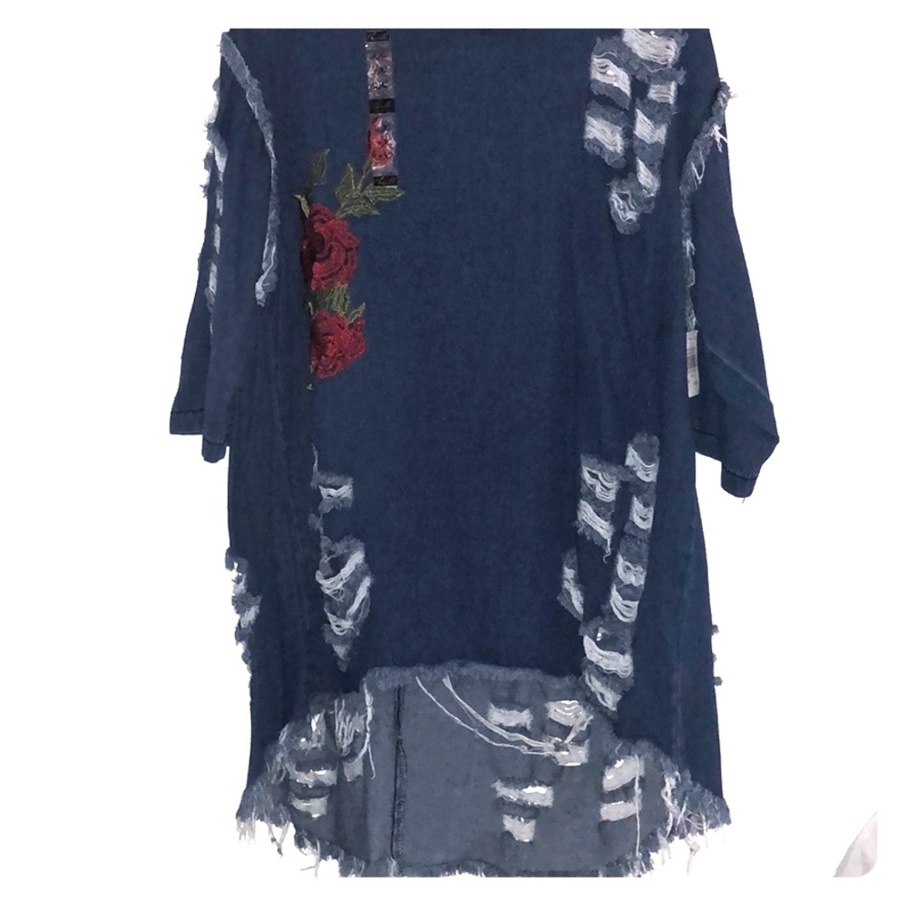 Hi- lo jean material distressed shirt. Never worn.